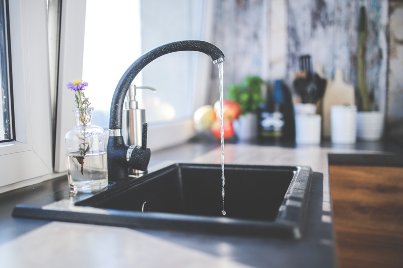 faucet-interior-kitchen-6256.jpg